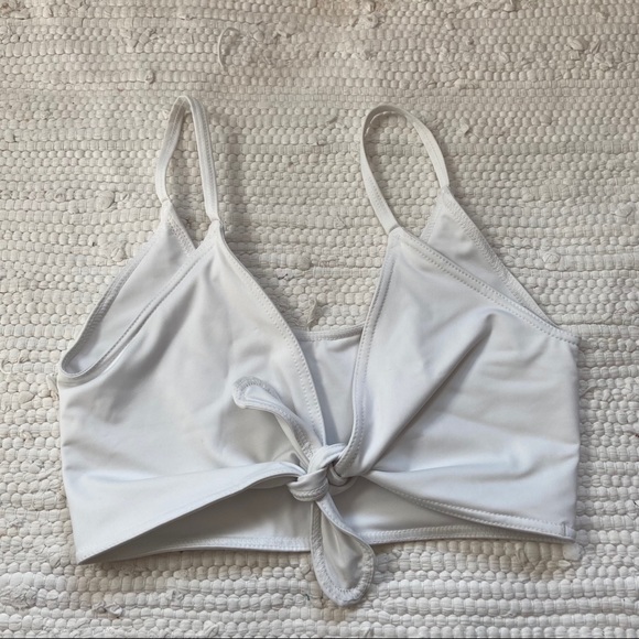 🏊‍♀️🐠Reversible, sustainably made swim top - Picture 2 of 8